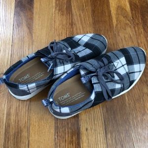 Toms Sneakers size 8.5... worn once!